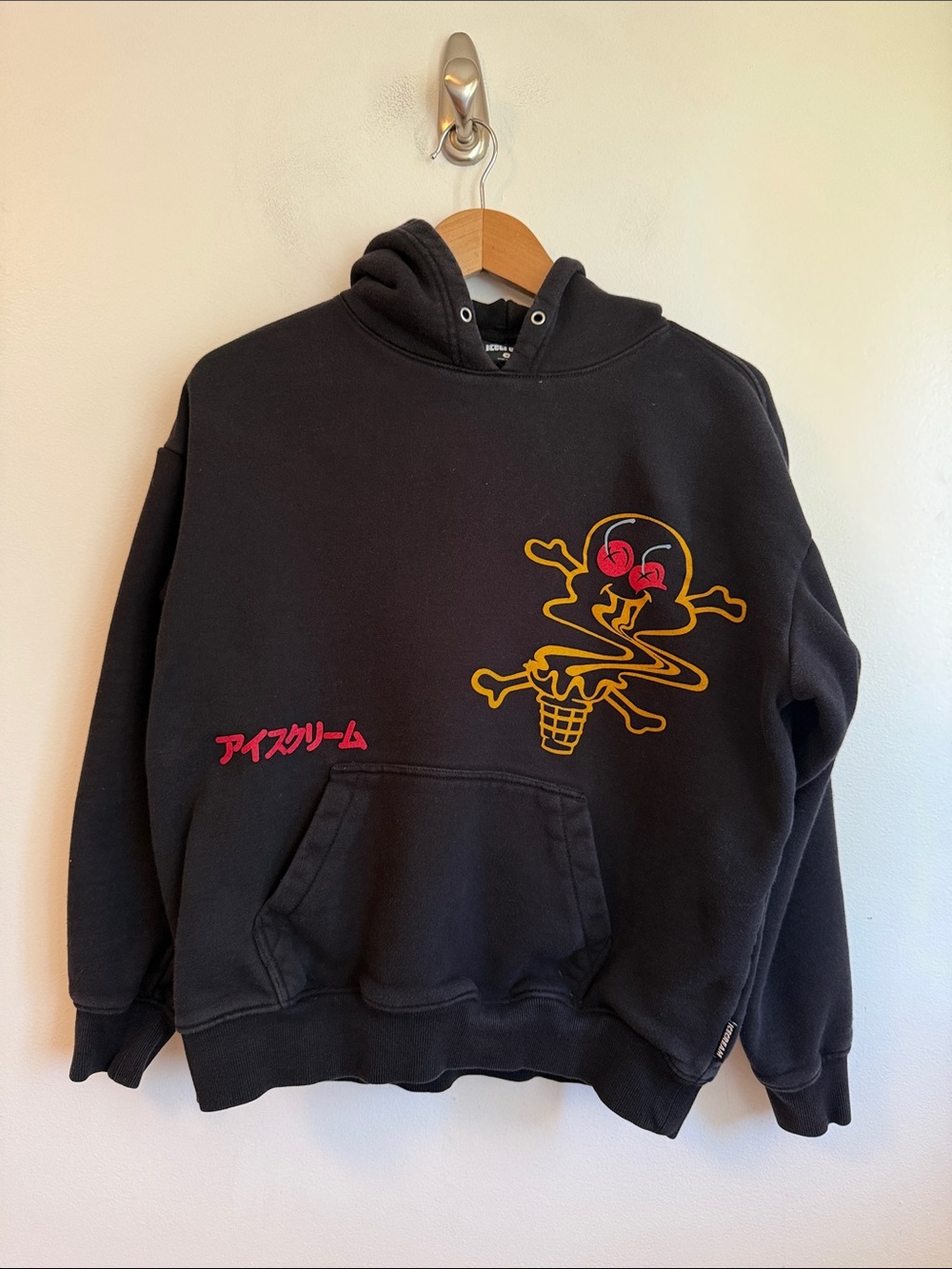 Preowned men’s size small Ice Cream Black pullover hoodie.